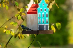 Buntes Deko-Vogelhaus