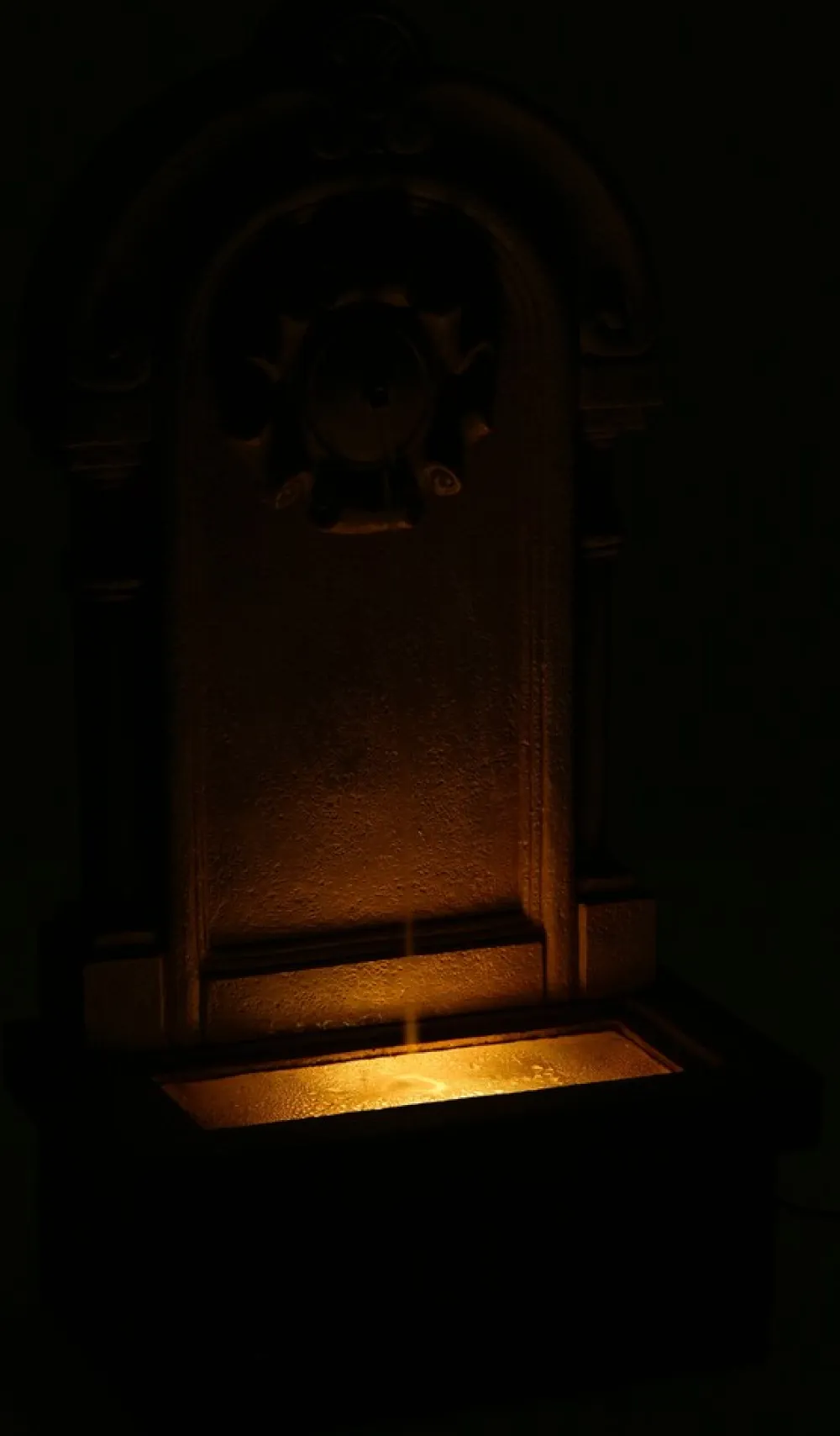 Dobar Gartenbrunnen „Poseidon“ mit Solar-Panel Wasserspiel Brunnen Clearance