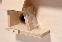 Hummelnistkasten mit Füllmaterial ^ Dobar Hot