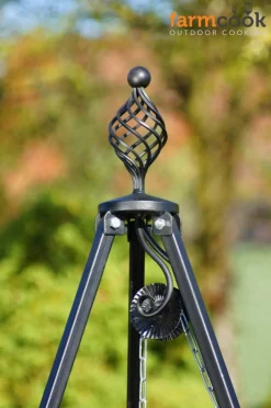 Dreibein Schwenkgrill Oskar Ø 70 cm ^ FarmCook Clearance