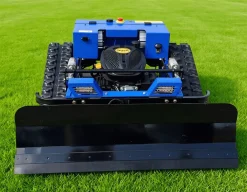 Ferngesteuerter Motor-Rasenmäher CW-500 Plus Blau Böschungsmäher mit Schneepflug ^ FM-Solar
