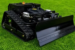 Ferngesteuerter Motor-Rasenmäher CW-500 Plus Schwarz Böschungsmäher mit Schneepflug ^ FM-Solar Clearance