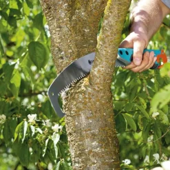 combisystem-Gartensäge 300 P mit gebogenem Sägeblatt ^ Gardena