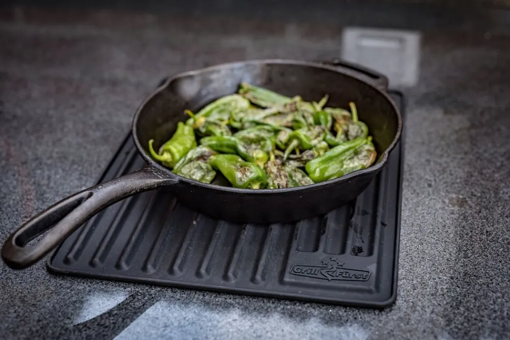 Besteckablage / Untersetzer Silikon 35 x 28 cm ^ Grillfürst Clearance