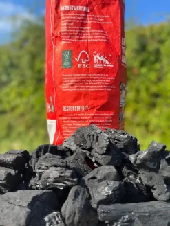 Steakhouse Kohle / Restaurant Holzkohle 25kg - aus ökologisch wertvoller Produktion - 100% Eindringerbusch aus Namibia ^ Grillfürst Online