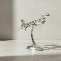 KADIMA DESIGN Deko Flugzeug Propeller aus Aluminium, 42x30 cm, elegantes Design, handgefertigt, robuste und langlebige Konstruktion