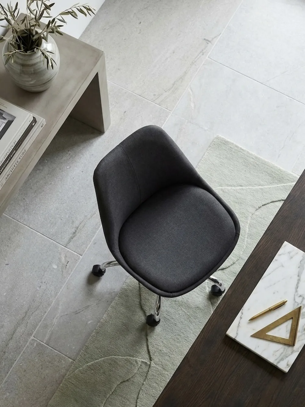 KADIMA DESIGN Schalenstuhl MESCHIO für Homeoffice, 360° Drehfunktion, max. 110 kg Belastung, in verschiedenen Farben Schwarz Outlet