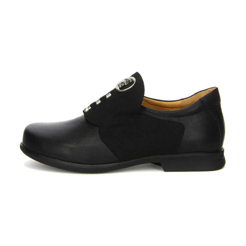 Pensa Gr. ^ Think! Outlet