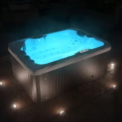 ® Outdoor Whirlpool LEVANZO inkl. Heizung, Hydromassage, Sanitäracryl und Farblicht, 190x135cm 450 Liter ^ Tronitechnik Hot