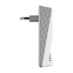 Varta Ladegerät Plug Charger 4x AA 56706 2100mAh (4,5 h Ladezeit, lädt 2 oder 4 AA oder AAA Akkus, Ladeanzeige, 4x Recharge Accu Power AA 2100 mAh) Sale