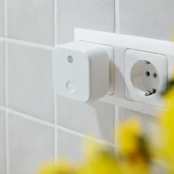 Yale *** Linus Connect Wi-Fi Bridge *** Clearance