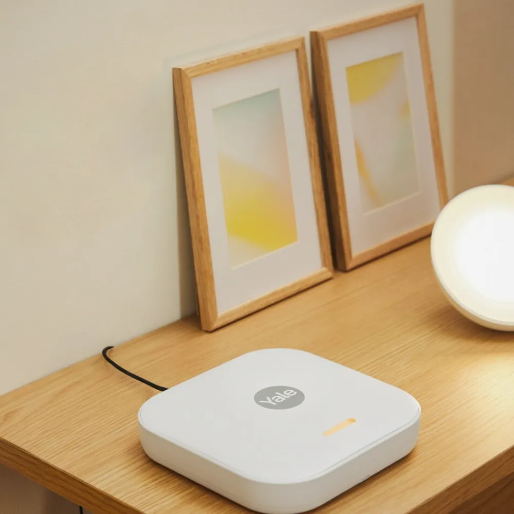 Smart Alarm Starter Kit L ^ Yale Hot